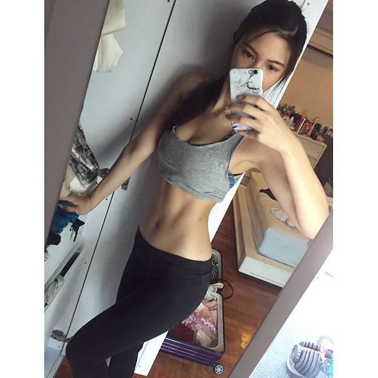 大长腿美女Priscilia Wong私拍照图片