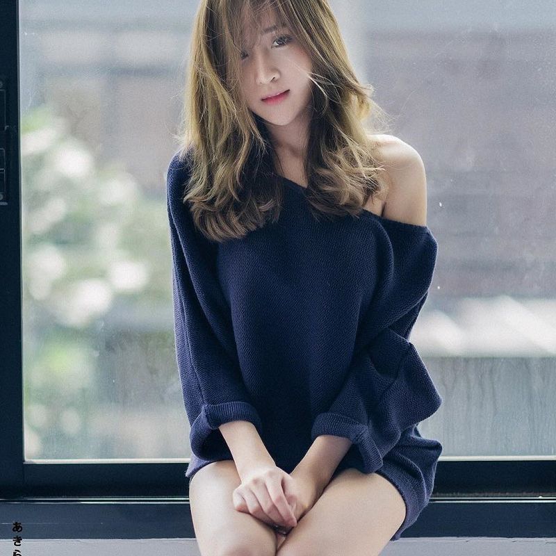 Thanyarat Charoenpornkittada混血美女校花唯美私拍图集