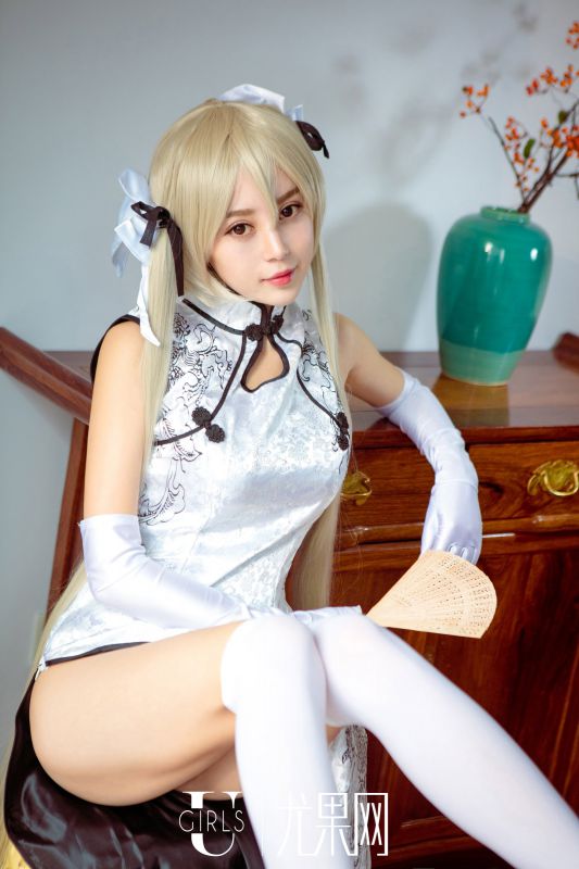 90后小美女小米KittyCOS性感摄影集锦