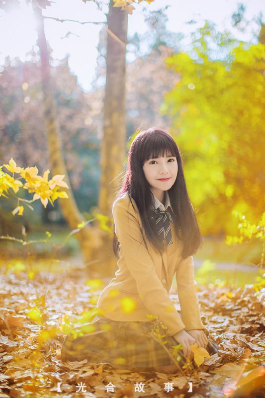 可爱学院风美眉秋日唯美写真集