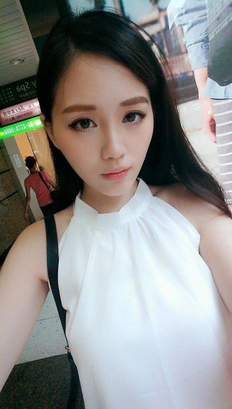 清纯甜美美女倪玉茹自拍美照图片