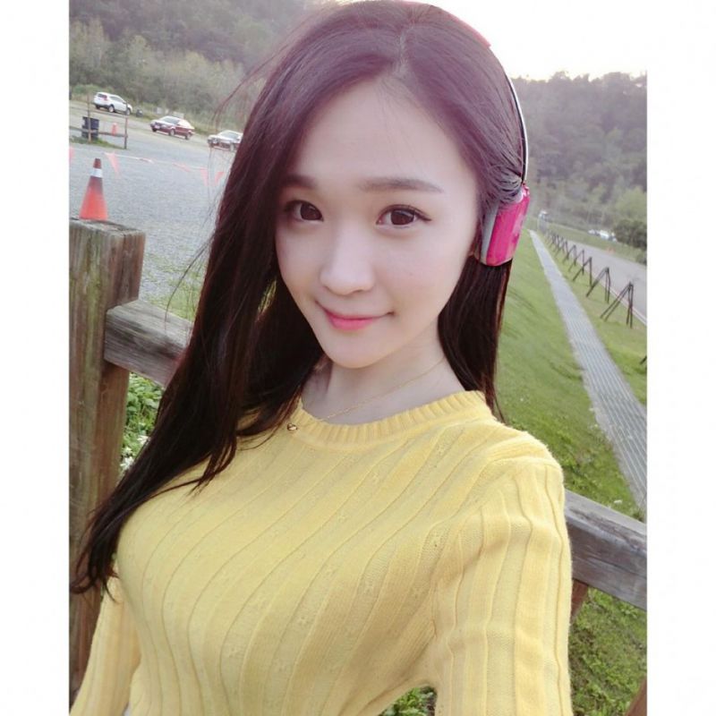 治愈系美女Irene Chang私拍精美图片欣赏