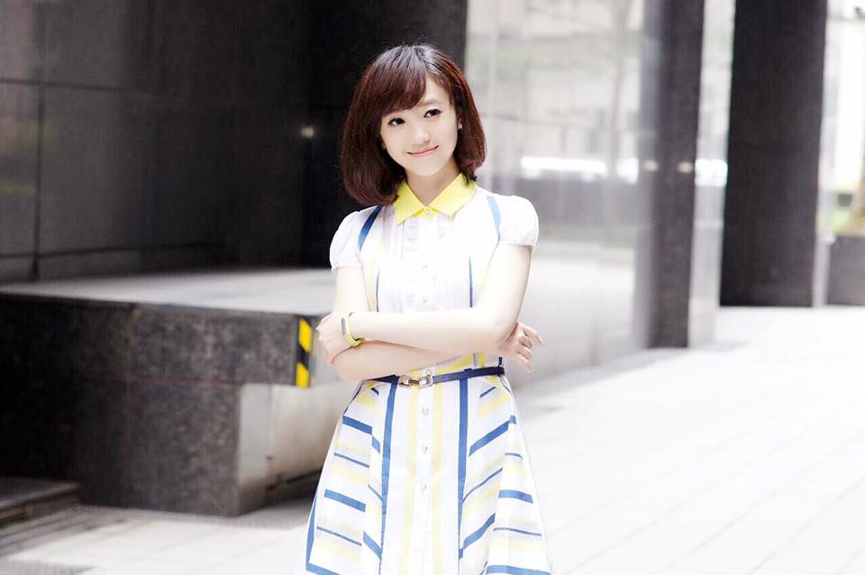 人气女主播蔡宜静私拍养眼美照图片