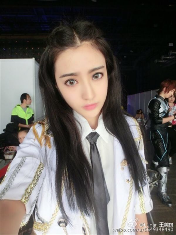 养眼美女图片王美琪微博私拍写真