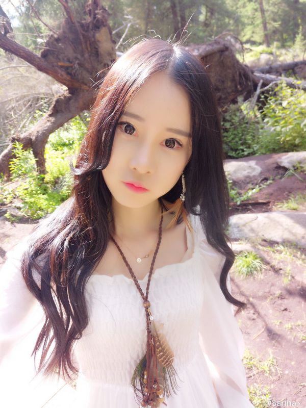 90后美女老板汤维嘉微博私拍美照图片