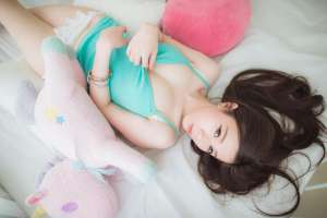 性感辣妹美女吉宝高清养眼美图照