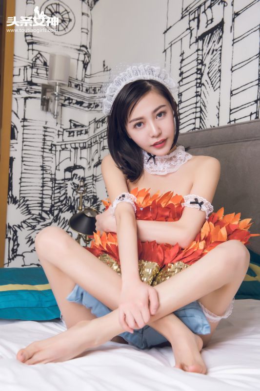女仆装美女小爱性感私房照图片