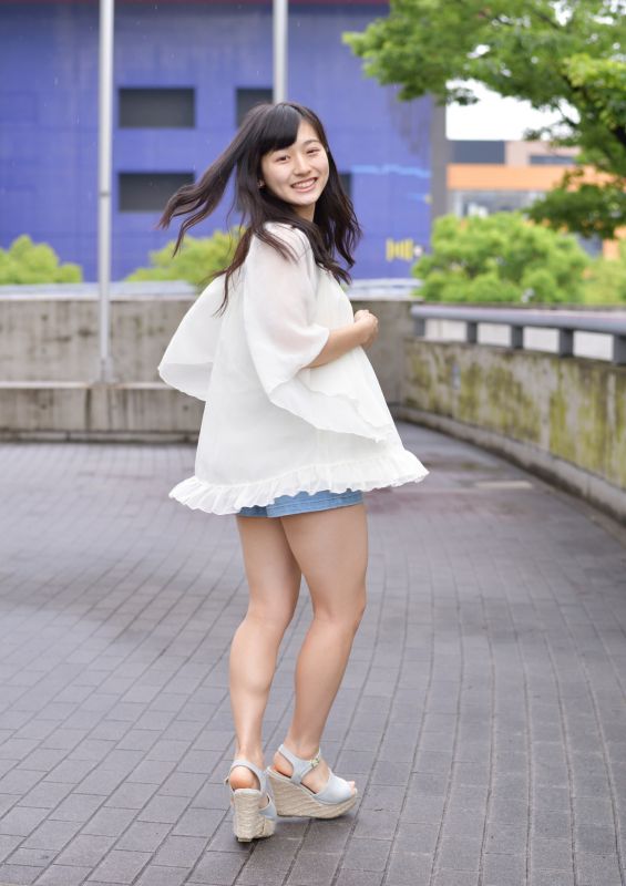 日本清纯少女铃木茜音高清摄影图片