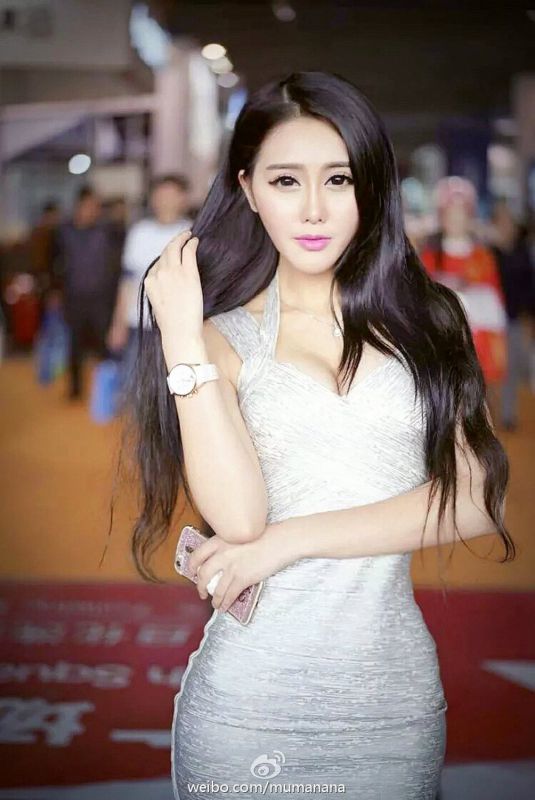 黑长发美女娜大少爷唯美私房写真