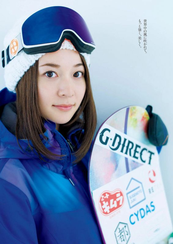 日本滑雪美女岩垂かれん唯美私拍图片