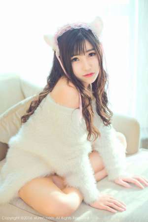 90后软妹子悠悠YOYO性感养眼写真