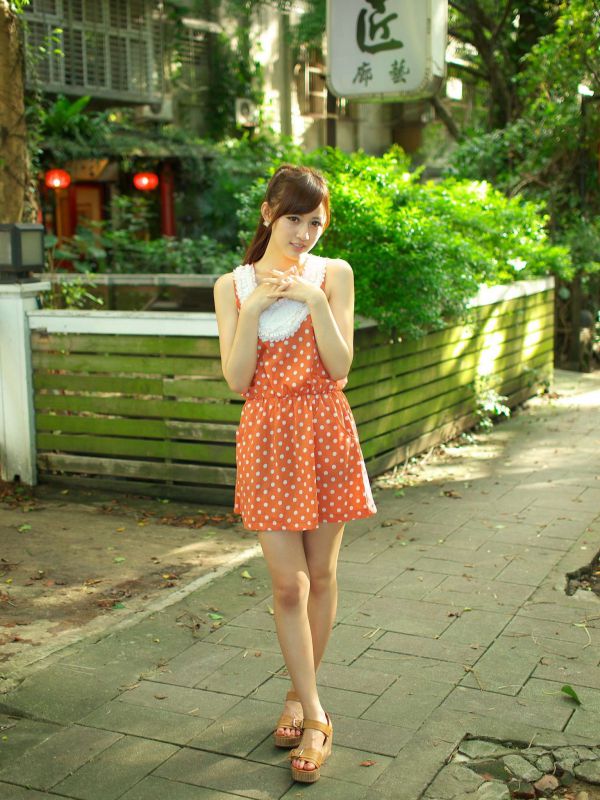 台湾短裙美女村村高清唯美写真