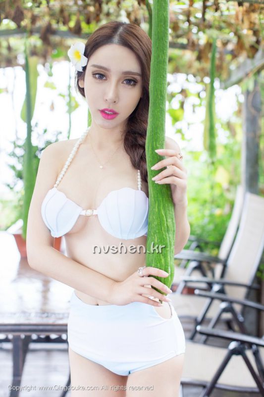 比基尼美女杨诺依夏日清凉写真