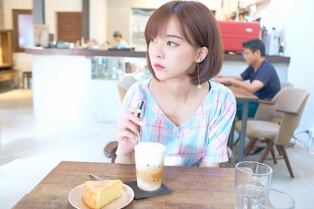高清养眼美女Zamy奎丁私拍美照图片