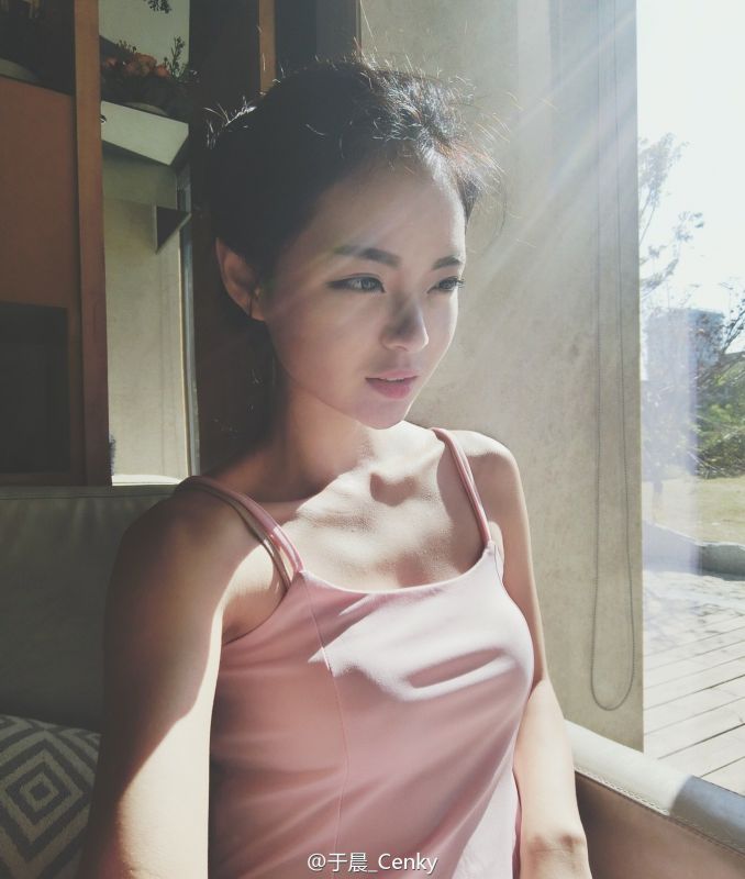 唯美长发美女于晨Cenky自拍养眼美图