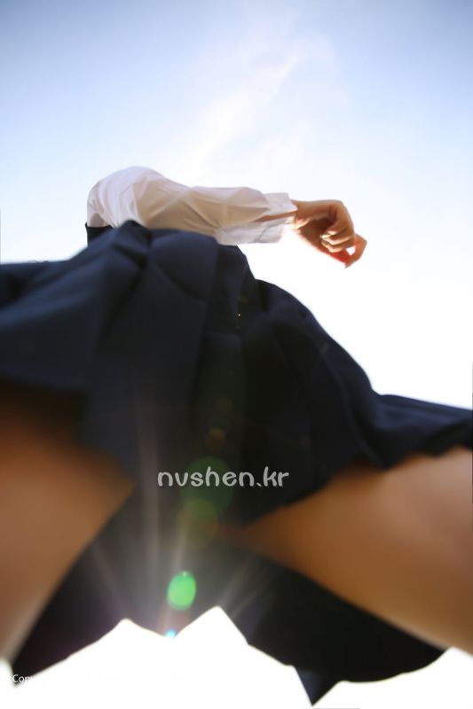 90后漂亮美眉柳侑绮清纯唯美图集