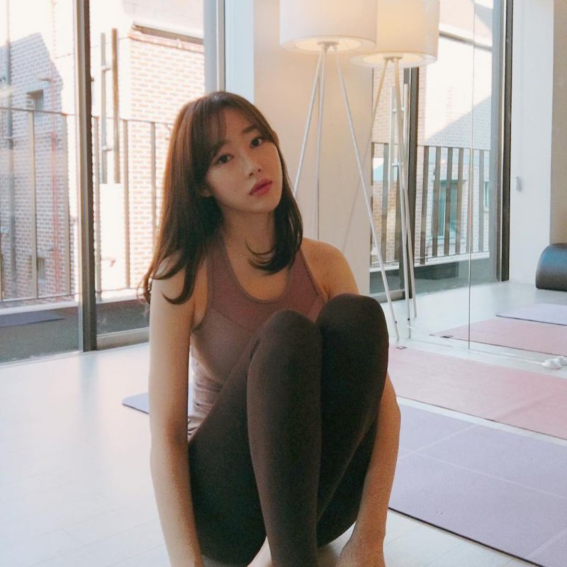 瑜伽服美女朴智英Park Ji Young私拍图片合辑