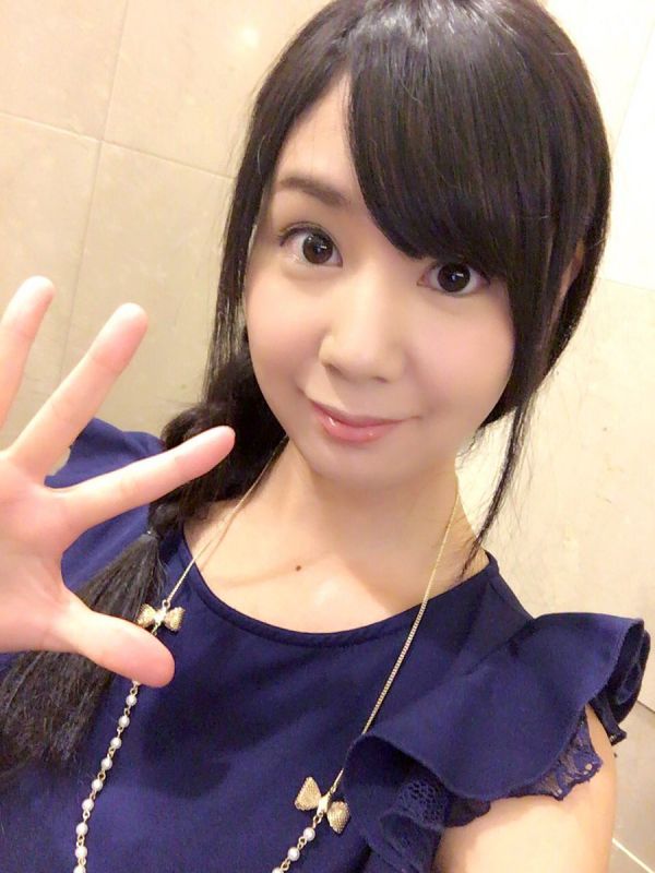 90后小美女今井蜜月私拍图片合辑