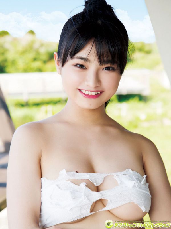 日本童颜巨乳美女片冈沙耶性感内衣秀图片