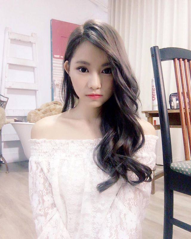 网络美女正妹张小洁高清养眼图片