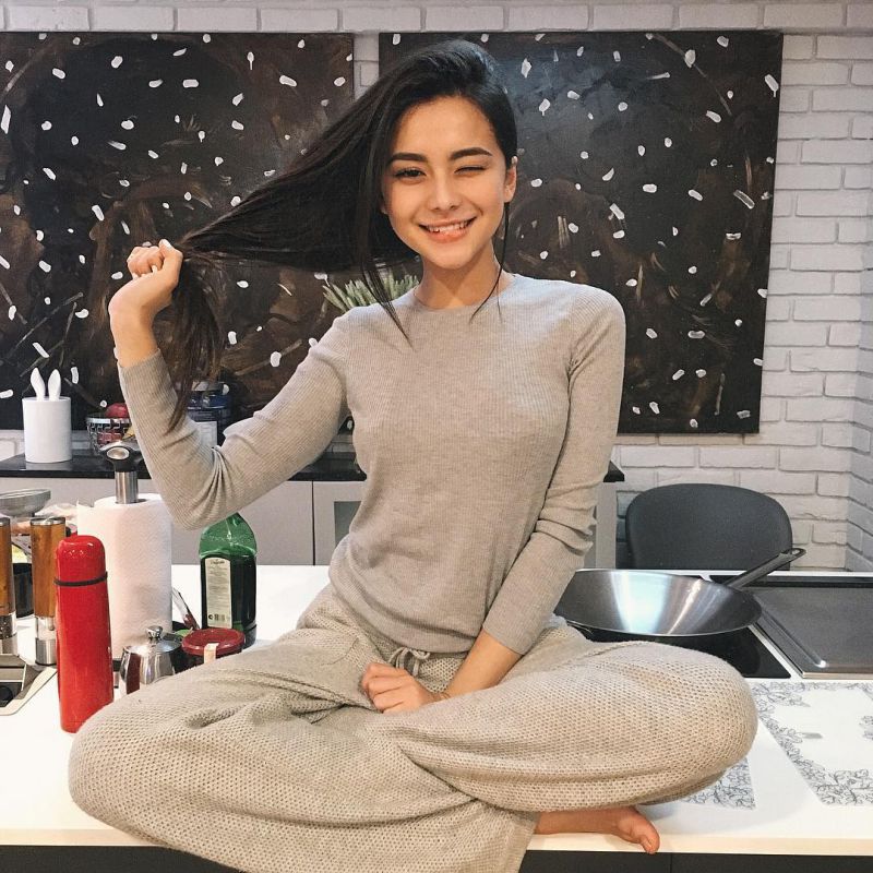 混血儿模特Diana Korkunova私拍写真图片