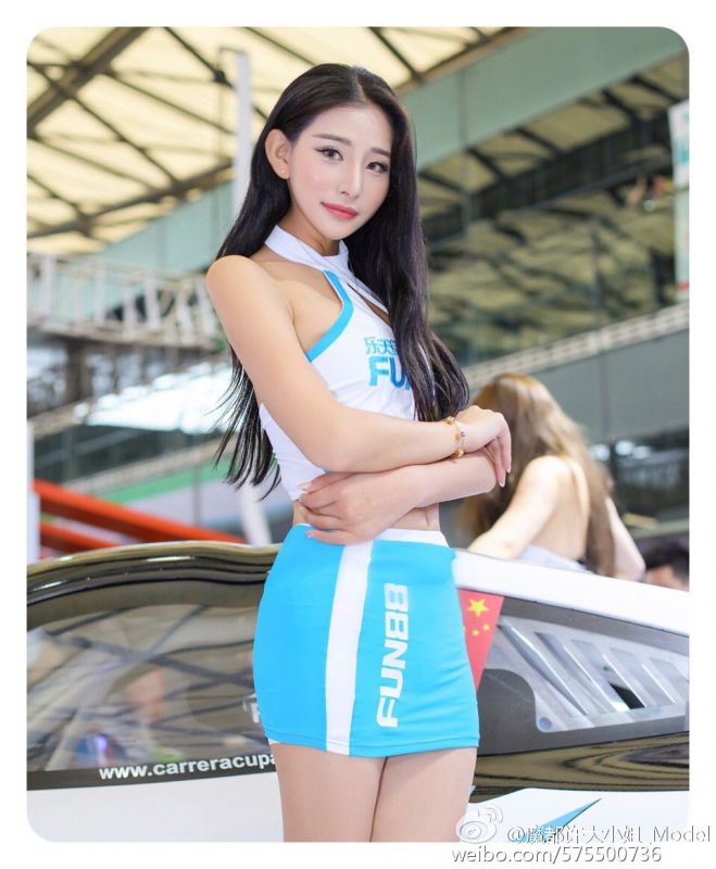 漂亮美眉图片许子吟Yogurt私拍养眼美照