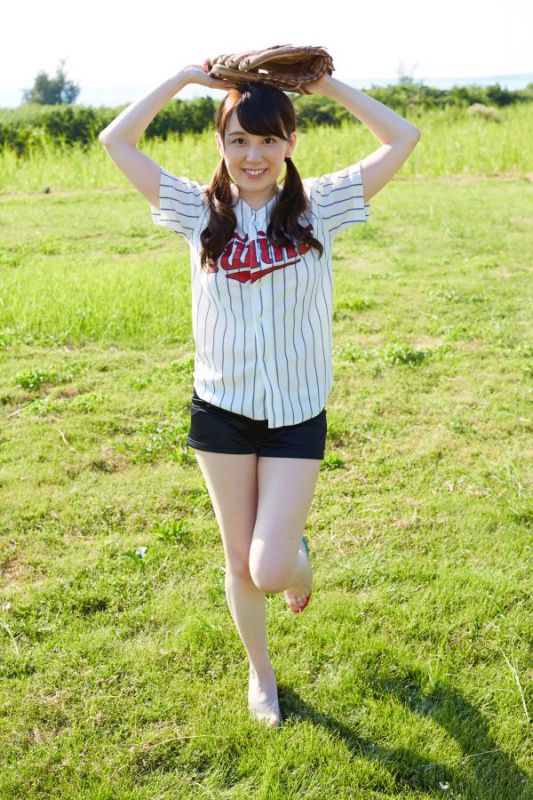 日本写真偶像岬爱奈比基尼精选图片