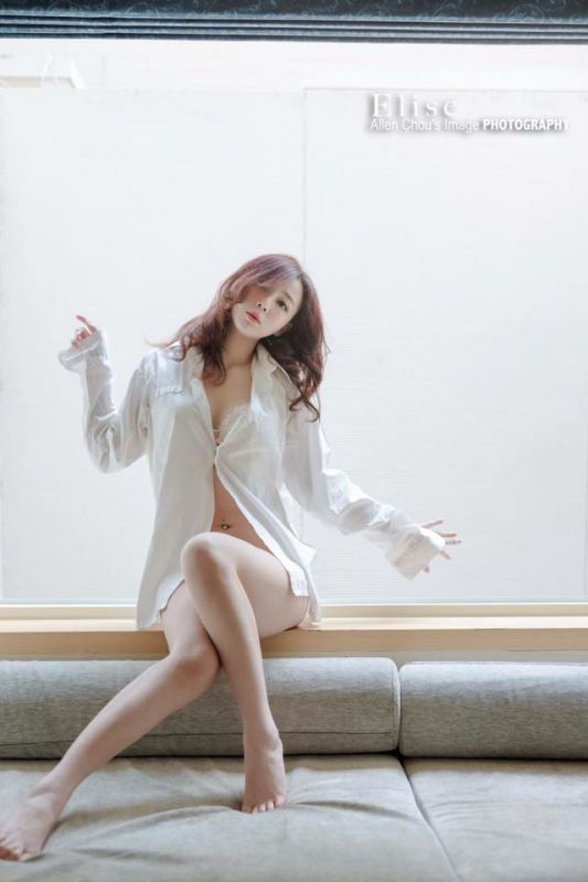 气质型美女江莉诗Elise高清美图照