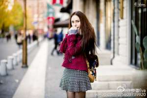 长发气质美女伊蓓Eva街头写真照片