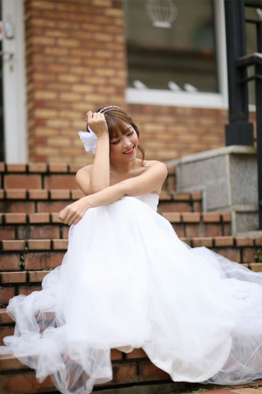 韩国车模李恩慧白色婚纱唯美写照