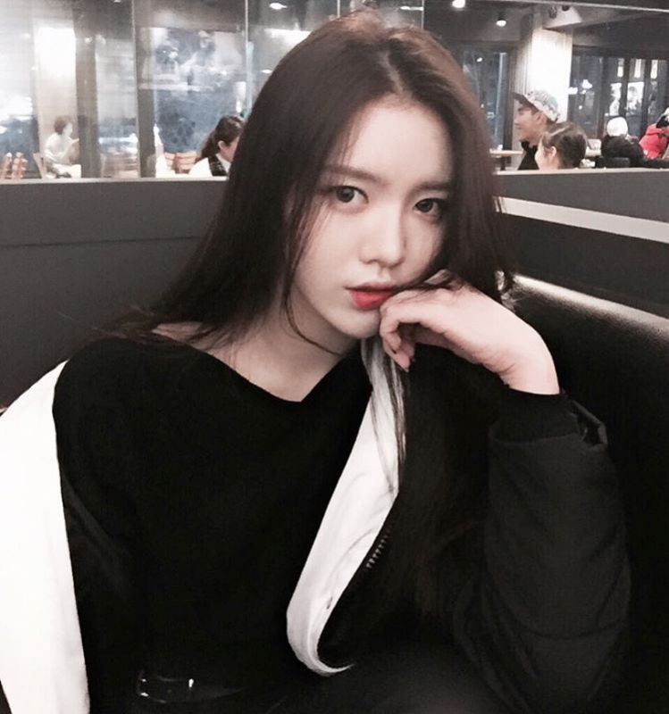 高颜值女神金亭真私拍美照图片