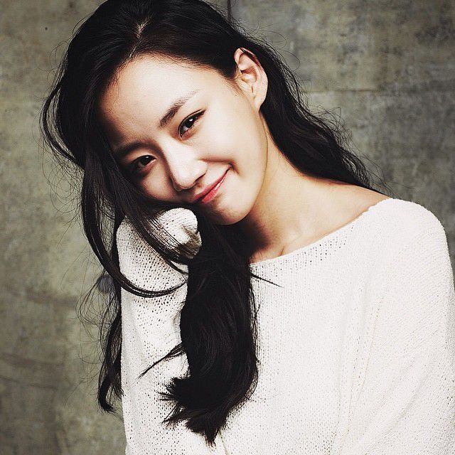魔鬼身材的韩国美女林智贤户外美照