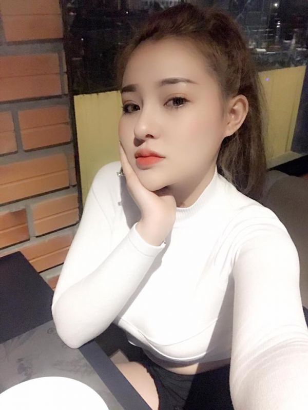白皙大胸美女Ngan Pokemon私拍图片大全