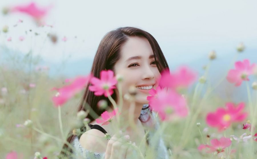 台湾女艺人郭碧婷唯美写真
