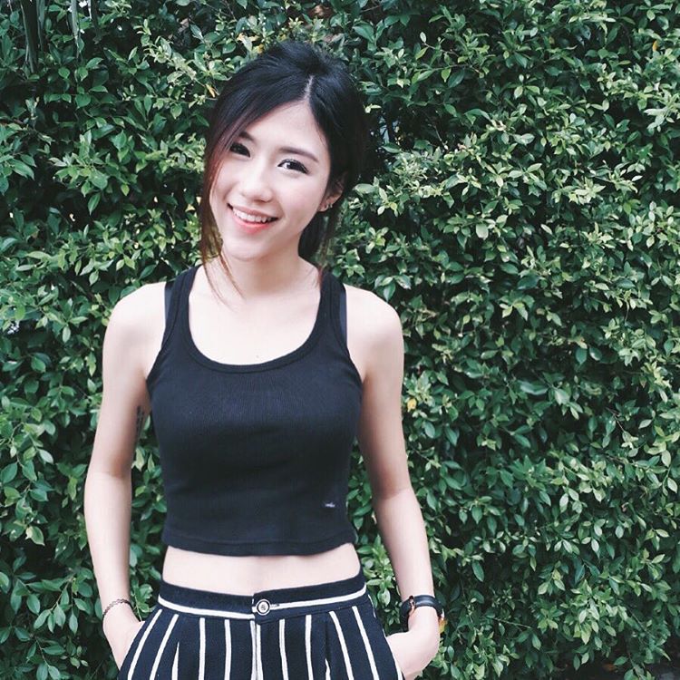 清新脱俗美女Gail Panyata养眼写真图片
