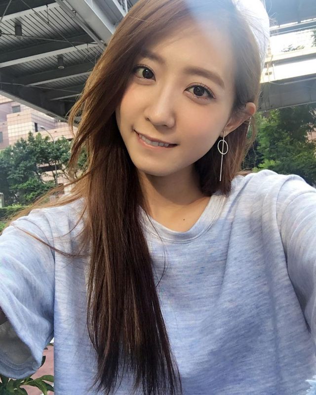 台湾美女模特洪诗涵私拍图片大全