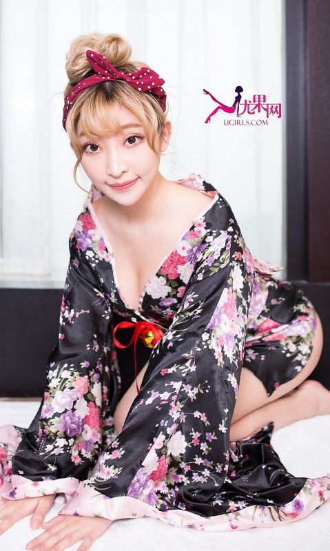 爱尤物可爱嫩模小君酱私房上演绝对诱惑