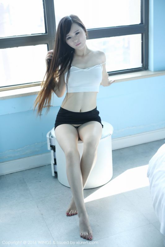 90后的少女喵喵cyann性感私房照
