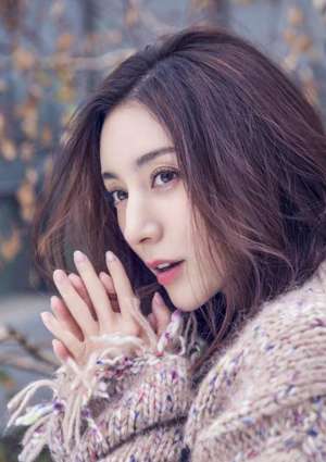 小清新美女周庭伊最新街拍大片