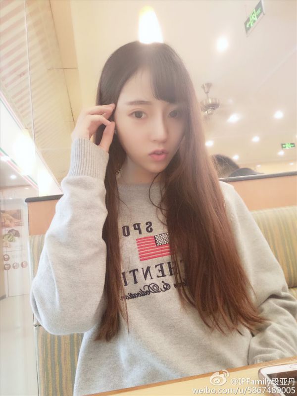 美少女图片段亚丹微博养眼美照合辑