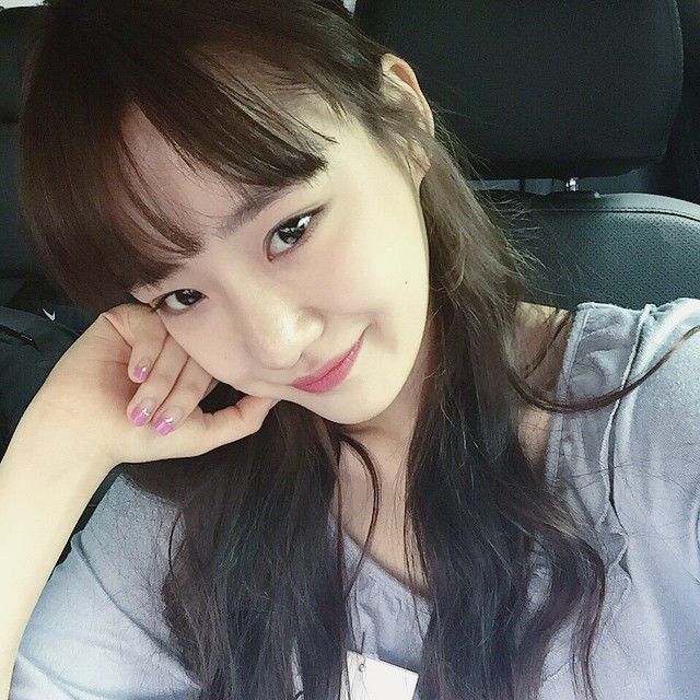 魔鬼身材的韩国美女林智贤户外美照