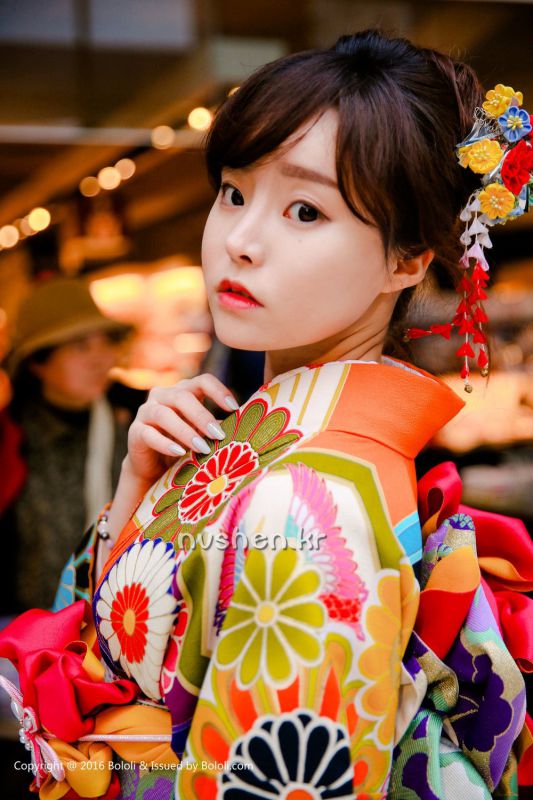 90后漂亮美眉柳侑绮清纯唯美图集