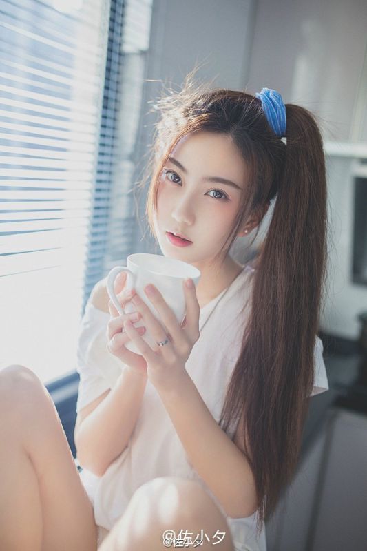 美女摄影师佐小夕微博私拍唯美图片