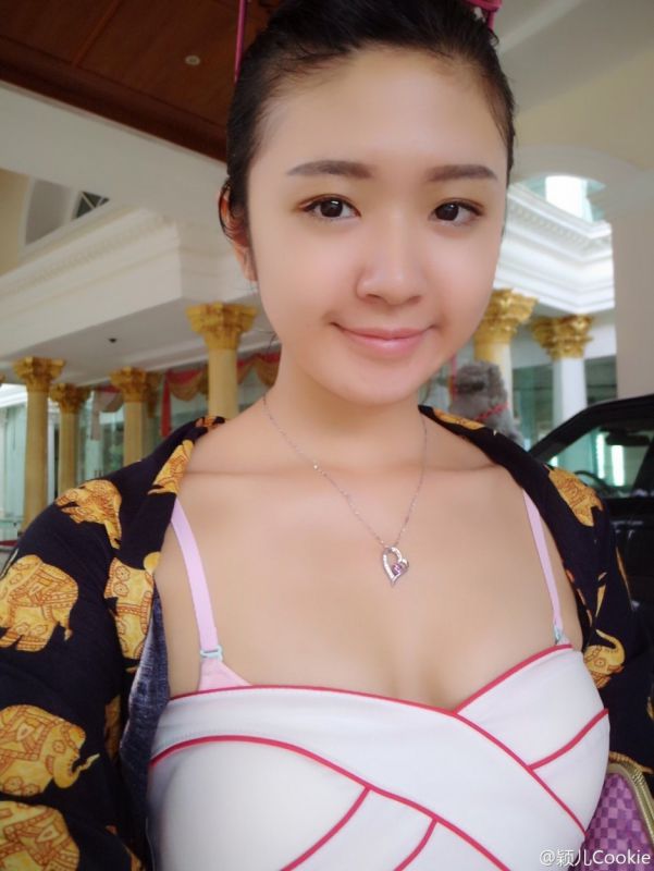 广告模特儿颖儿EI微博私拍写真