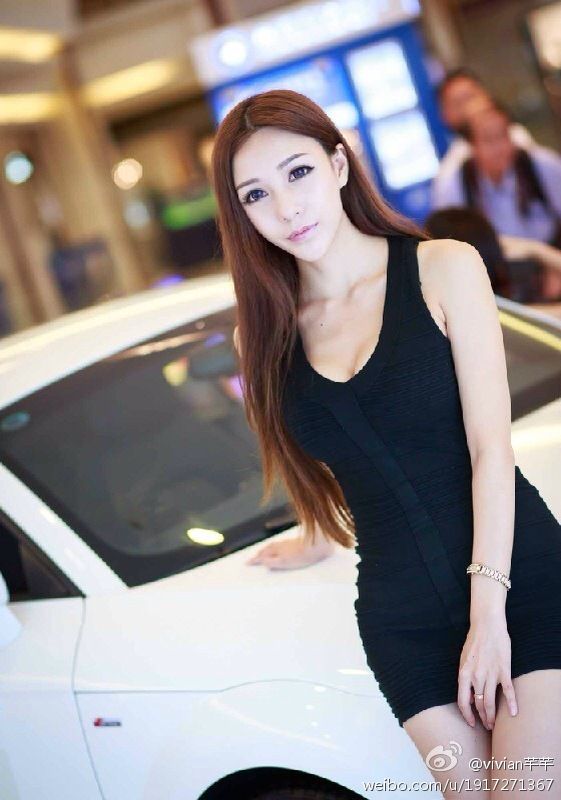 时尚性感美女vivian芊芊微博私拍写真