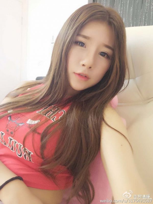 全民TV女主播苏温暖微博自拍写真