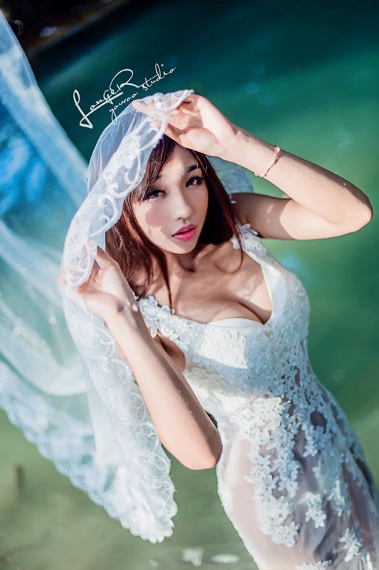 推女神小清新美女可乐Vicky旅拍写真合辑