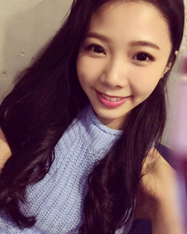 台湾美女陈甯揎比基尼私房照性感迷人