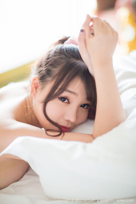 性感女神芝芝Booty私房诱人写真