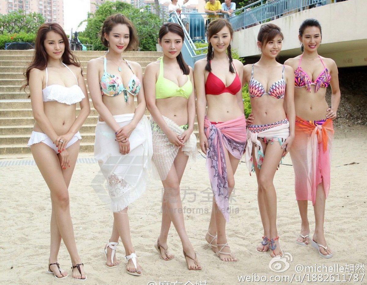短发气质美女胡然微博图片集锦